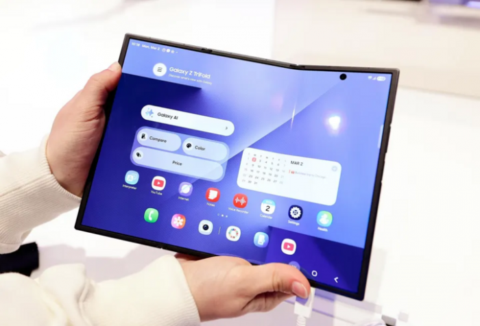 samsung-galaxy-z-fold-8-ultra-1