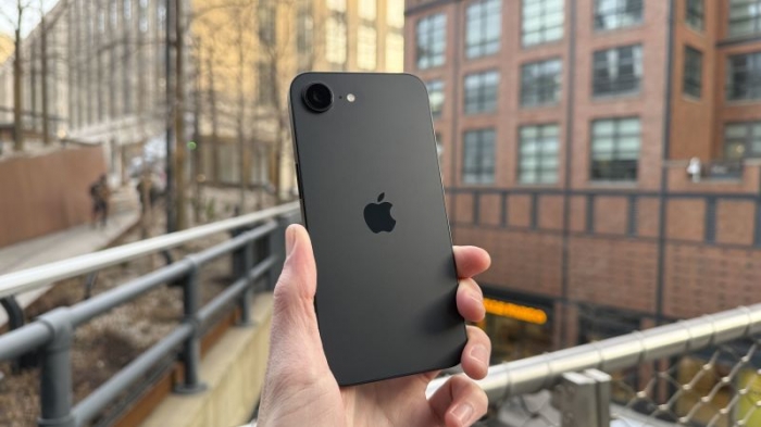 iphone-16e (1)