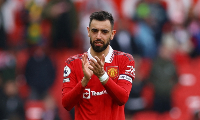 Bruno Fernandes gia hạn hợp đồng với Man Utd