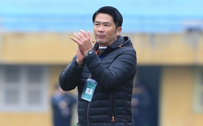 ha-noi-fc-lai-thua-dau-sung-hlv