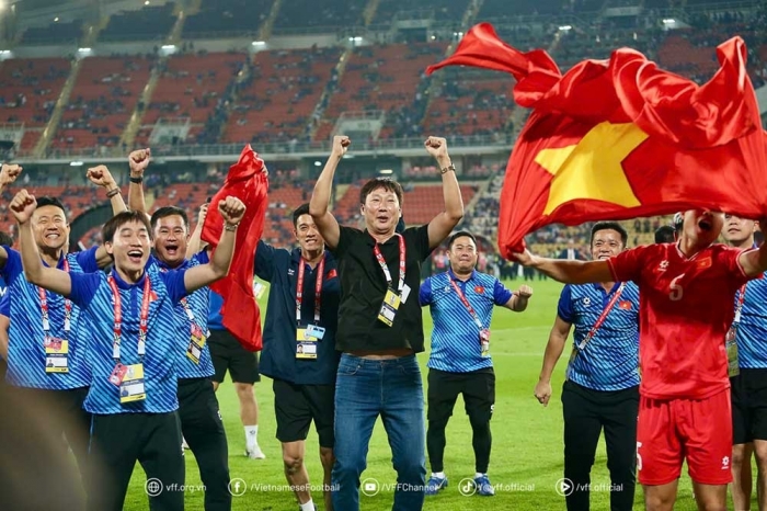 đt viet nam vo dich aff cup (2)