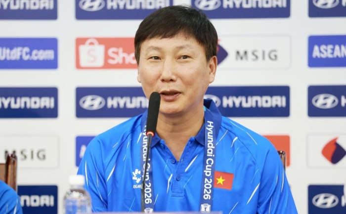 hlv kim sang-sik xoay tua doi hinh o tran viet nam vs campuchia (1)