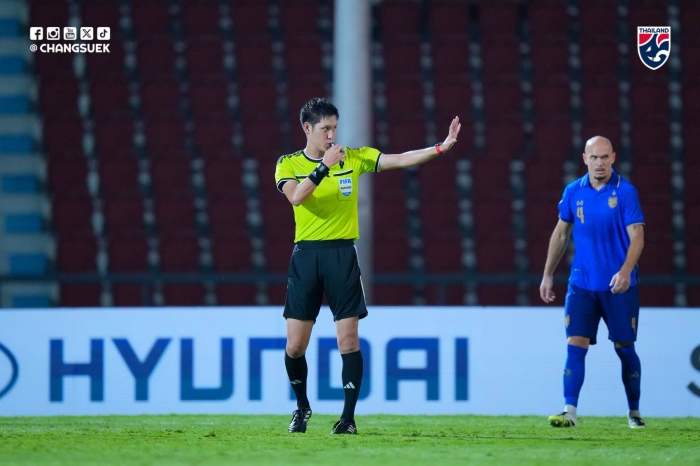 trong tai bat tran viet nam - malaysia aff cup 2026 (3)