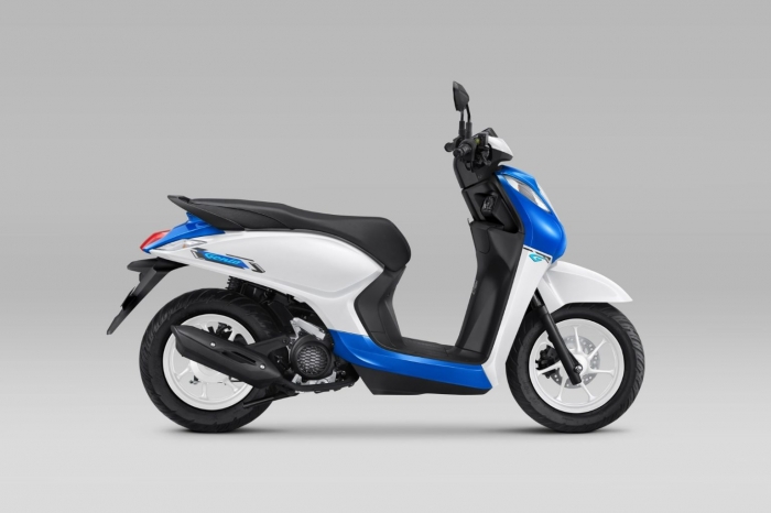 Honda-Genio-2027-biru-1536x1023