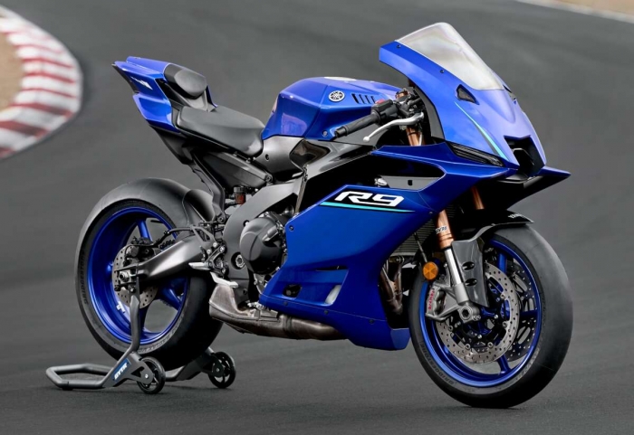 2026-Yamaha-YZF-R9-24-e1786356846302-1200x826