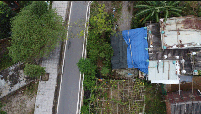 Ly-giai-nguyen-nhan-tuyen-duong-quy-mo-4-lan-xe-duoc-dau-tu-25-ty-co-ngoi-nha-nam-chan-ngay-giua-2