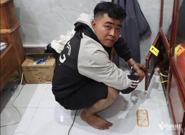 tp-hcm-ly-do-nguoi-dan-ong-dot-nhap-nha-vo-chui-qua-cua-thong-gio-roi-trom-hon-200-trieu-dong-2