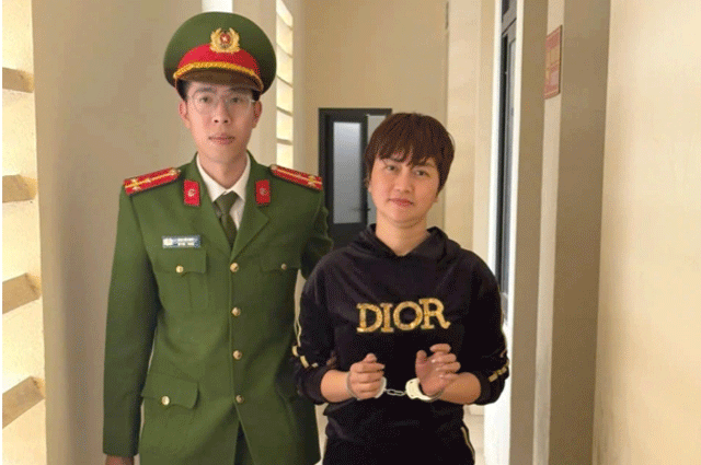 Vu-gia-chet-de-truc-loi-bao-hiem-xuat-hien-tinh-tiet-gay-soc-ve-qua-trinh-tiep-tay-cua-ga-thay-cung