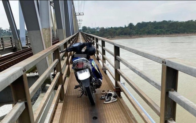 vu-bo-om-2-con-nhay-song-khien-be-2-tuoi-tu-vong-danh-tinh-nguoi-bo-tinh-hinh-be-trai-6-tuoi