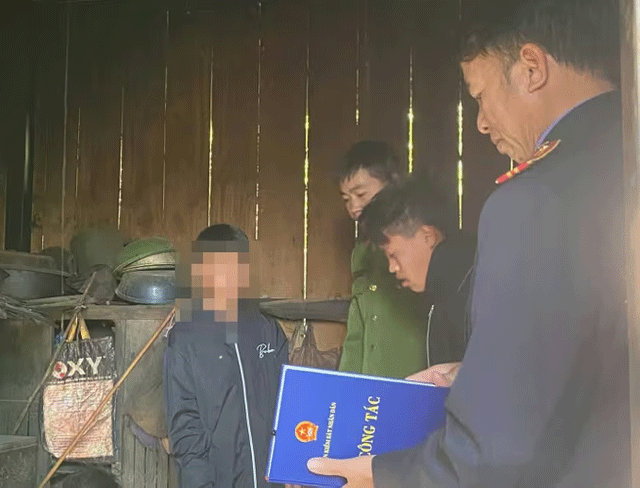 Lao-cai-tinh-tiet-gay-buc-xuc-vu-hai-thieu-nien-len-vao-nha-khong-che-cuop-tien-cua-cu-ong-neo-don-2