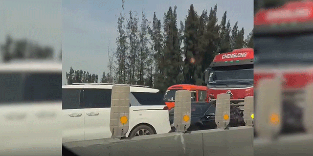 Nguyen-nhan-6-oto-va-cham-lien-hoan-tren-cao-toc-tphcm-trung-luong-loi-nhieu-tai-xe-mac-phai-4