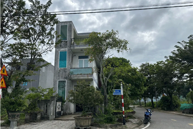 Nguoi-dan-ong-kien-uy-ban-thi-tran-vi-mai-khong-chiu-tra-nha-va-thanh-toan-tien-thue-du-da-het-hop-dong-1