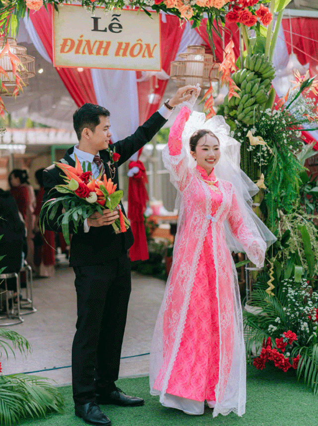 1-trieu-nguoi-xem-khoanh-khac-co-dau-vinh-long-to-chuc-dam-hoi-giong-me-chuan-bi-tu-7-thang-truoc-5