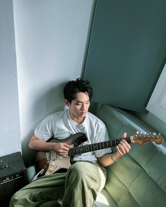 Bui-truong-linh-tung-bi-che-viet-nhac-tam-thuong-den-nhac-si-co-ca-khuc-duoc-cat-vang-tai-dai-le-a80-13