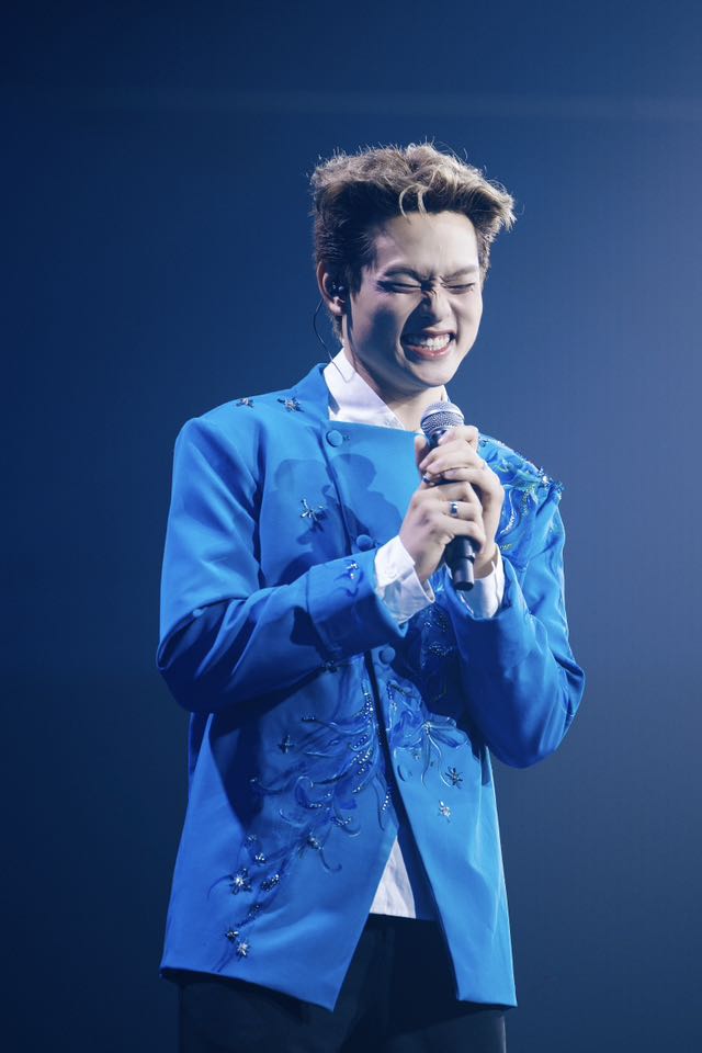 Bui-truong-linh-tung-bi-che-viet-nhac-tam-thuong-den-nhac-si-co-ca-khuc-duoc-cat-vang-tai-dai-le-a80-17