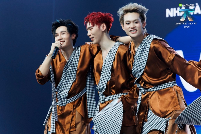 Bui-truong-linh-tung-bi-che-viet-nhac-tam-thuong-den-nhac-si-co-ca-khuc-duoc-cat-vang-tai-dai-le-a80-9