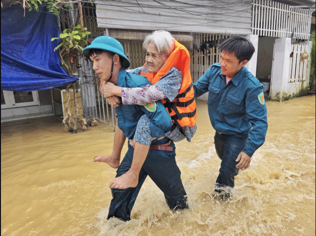 Ly-do-nha-trang-ngap-sau-lan-4-nguoi-dan-met-moi-vi-phai-chong-lu-4-lan-trong-gan-1-thang-1
