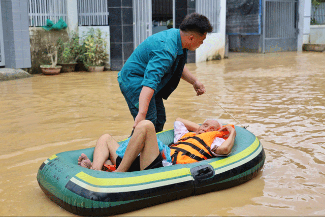 Ly-do-nha-trang-ngap-sau-lan-4-nguoi-dan-met-moi-vi-phai-chong-lu-4-lan-trong-gan-1-thang-2