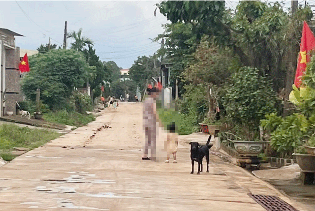 Vu-be-trai-6-tuoi-o-gia-lai-tu-vong-khi-giau-viec-bi-cho-can-gia-dinh-soc-nang-khi-mat-con-mai-mai-1