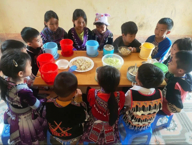 He-lo-so-tien-khung-ma-den-vau-da-ung-ho-vao-du-an-nuoi-em-va-hanh-trinh-dong-gop-truyen-cam-hung-3