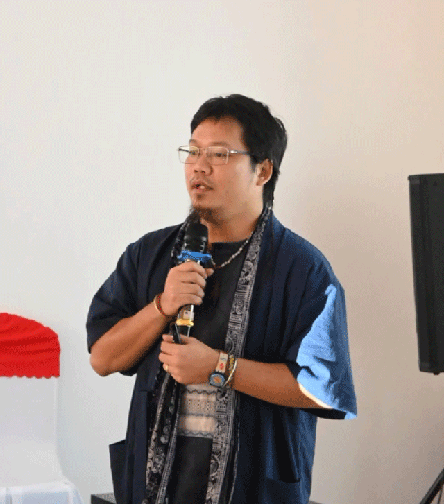 Chu-du-an-nuoi-em-la-ai-hanh-trinh-ho-tro-tu-vai-chuc-den-100-nghin-em-nho-cua-ong-hoang-hoa-trung