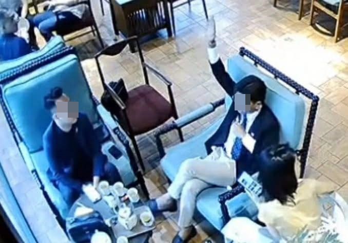 Tong-tai-goi-thu-ky-danh-nguoi-o-quan-ca-phe-ha-noi-la-quan-vu-mot-muc-noi-su-that-bi-che-mo-5