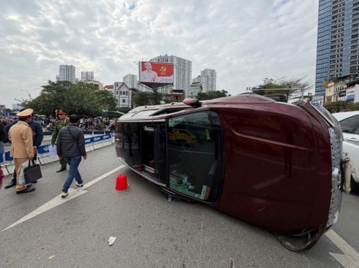 loi-khai-tai-xe-vu-oto-con-lat-nghieng-o-nga-tu-so-tam-giu-hinh-su-de-dieu-tra-hanh-vi-dung-ma-tuy