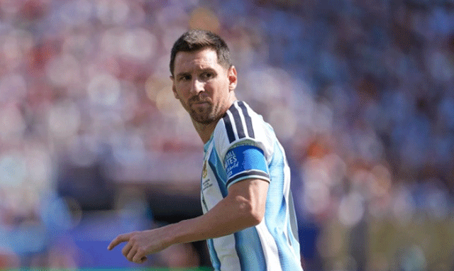 Messi-bi-doa-am-sat-2