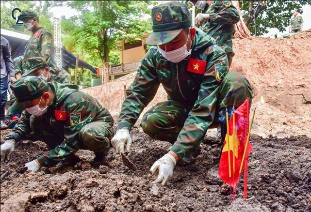 11-bo-hai-cot-liet-si-3