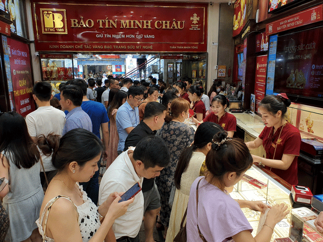 Gia-vang-chieu-19-6-giam-muc-kho-tin-2