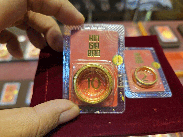 Gia-vang-chieu-19-6-tiep-tuc-giam
