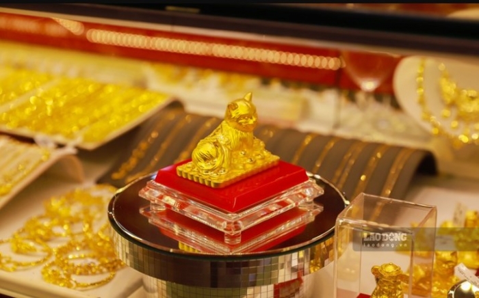 gia-vang-trua-14-6-dung-voi-ban
