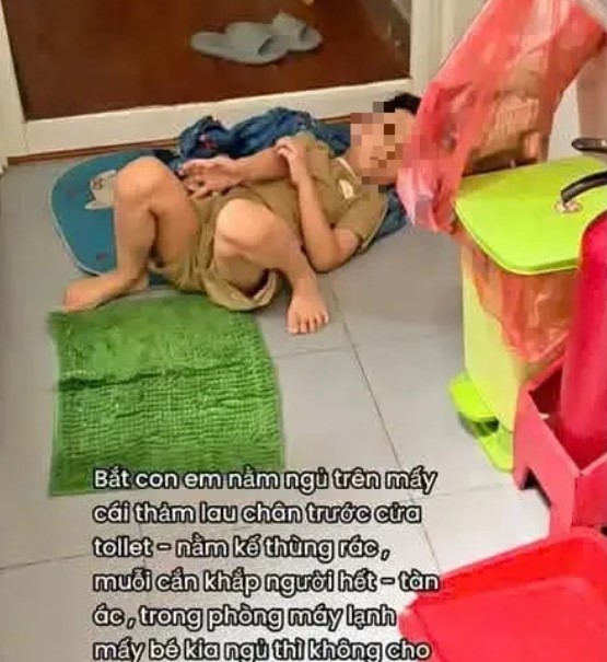 con-trai-bi-giao-vien-bat-ngu-truoc-toilet-1