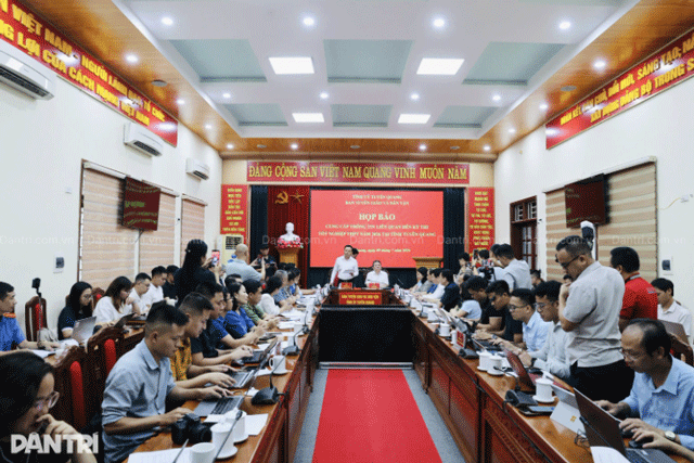 Gina-lan-mon-toan-tuyen-quang