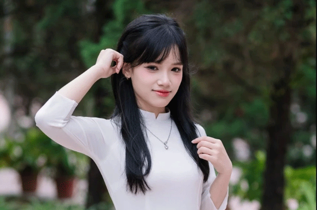 Nu-thu-khoa-toan-quoc-ky-thi-tot-nghiep-thpt-3