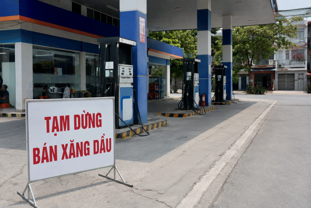 Cua-hang-xang-dau-ban-nho-giot-3