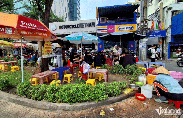 Phat-ngan-voi-mo-hinh-bep-nuong-ngoai-troi-nguoi-dan-than-tho-vi-phai-chiu-dung-khoi-moi-ngay-3