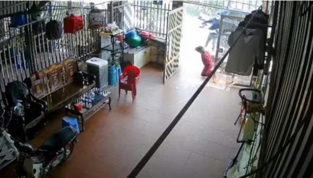 nam-thanh-nienm-sat-hai-2-nguoi-phu-nu-trong-phut-choc-hanh-dong-mau-lanh-cua-nghi-pham-sau-khi-gay-an-1