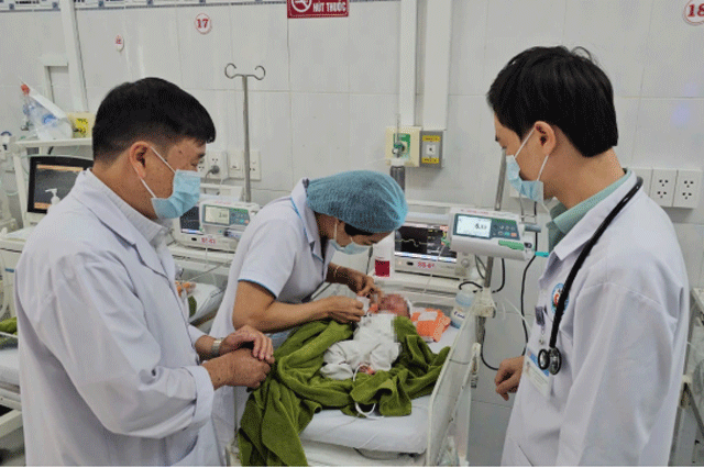 Ly-do-thuc-su-khien-gia-lai-phai-xac-minh-lai-hoan-canh-gia-dinh-nhan-nuoi-be-gai-bi-vui-lap-o-vuon-cao-su-2