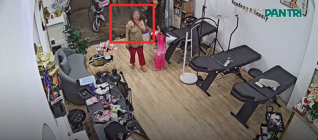 Nguyen-nhan-gay-soc-vu-nguoi-phu-nu-mat-bam-tim-lan-ra-ngat-xiu-khi-vua-buoc-vao-mot-co-so-lam-dep-3