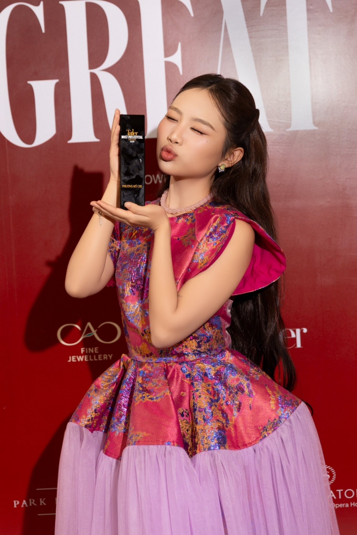 Thuc-hu-clip-phuong-my-chi-khoc-nuc-no-khi-nghe-muc-xu-phat-vi-pham-lien-quan-den-chat-cam  -3