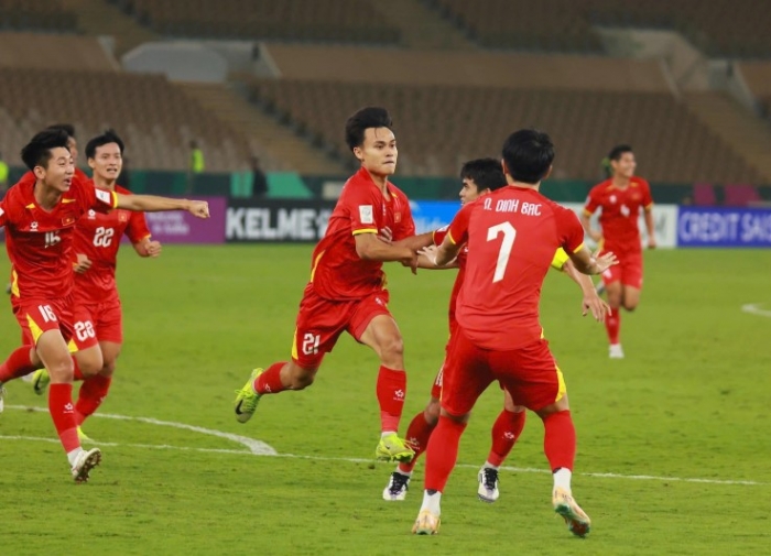Choang-voi-tong-s-tien-thuong-u23-viet-nam-sau-khi-danh-bai-u23-uae-di-thang-vao-ban-ket -1