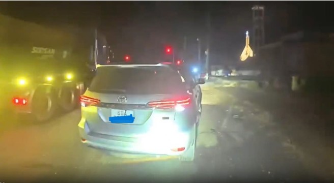 Nguon-con-vu-nhieu-xe-may-ruot-duoi-1-nguoi-di-oto-o-tphcm-cong-an-ho-tro-bao-vay-cung-bat-thanh-2