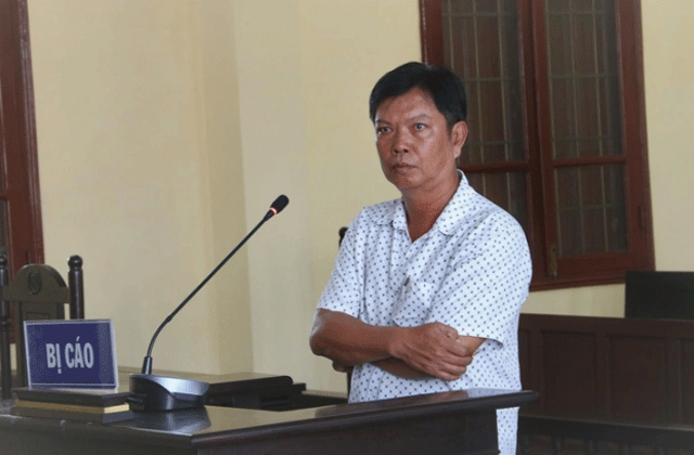 Nguoi-yeu-de-doa-tung-clip-rieng-tu-de-tong-tien-co-gai-co-pha-xu-ly-khien-nhieu-nguoi-ngo-ngang-2