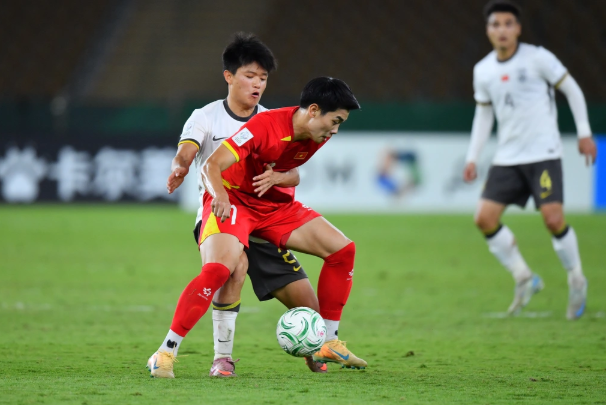 Cau-thu-u23-trung-quoc-chot-cau-xanh-ron-ve-nguyen-nhan-thuc-su-khien-u23-viet-nam-bai-tran-5