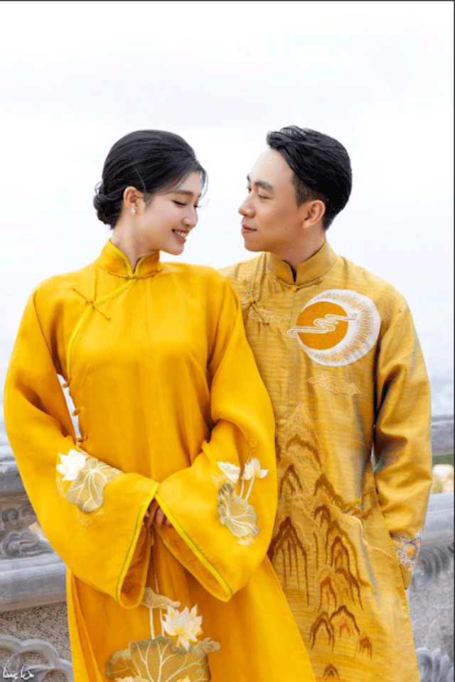 le-cuoi-cua-phuong-nhi-thieu-gia-minh-hoang-cap-doi-lo-dien-trong-ao-dai-truyen-thong-trang-nha-5