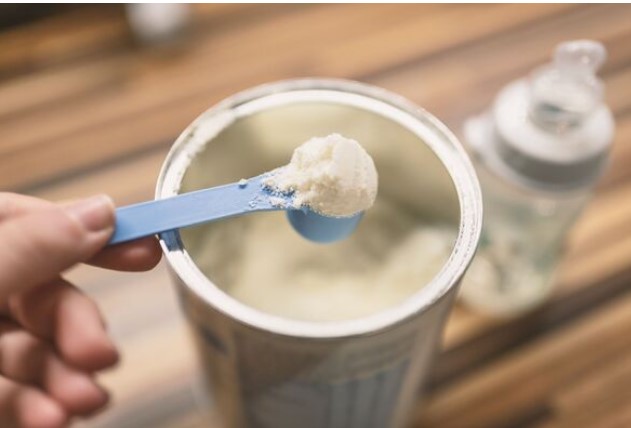 Doc-to-o-sua-aptamil-o-anh-nguy-hiem-muc-nao-ma-duoc-khuyen-cao-tuyet-doi-khong-cho-tre-dung-tiep-1