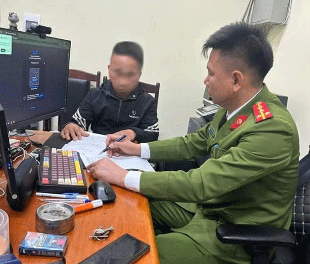 Cai-ket-vu-nguoi-dan-ong-o-quang-ninh-dang-clip-dot-phao-no-mung-tan-gia-nha-moi-len-facebook-2