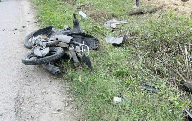 Nam-thanh-nien-lai-oto-noi-gian-lao-thang-vao-1-xe-may-do-mau-thuan-o-quan-karaoke-1-nguoi-tu-vong-3