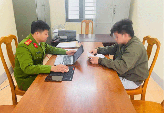 Nam-thien-nien-choi-do-den-online-1